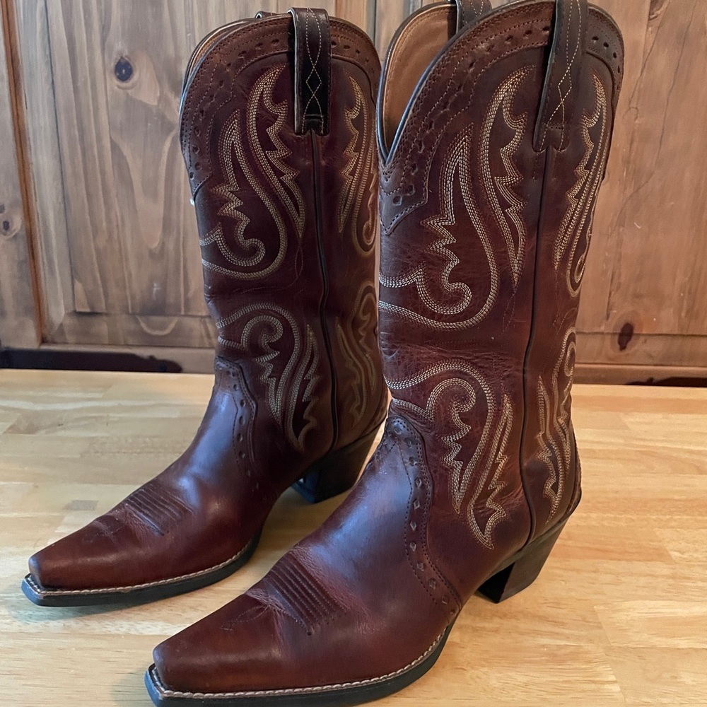 Ariat Women’s Vintage Heritage X Toe Western Boots